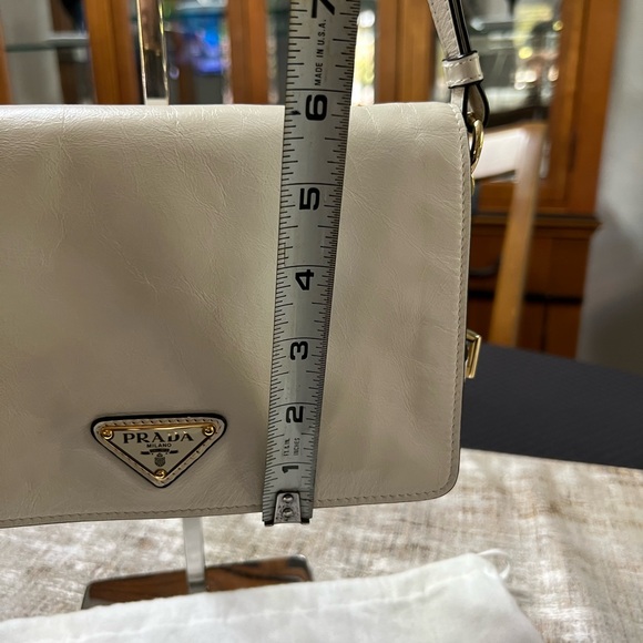 Authentic Prada White Leather Shoulder Bag - Picture 5 of 11